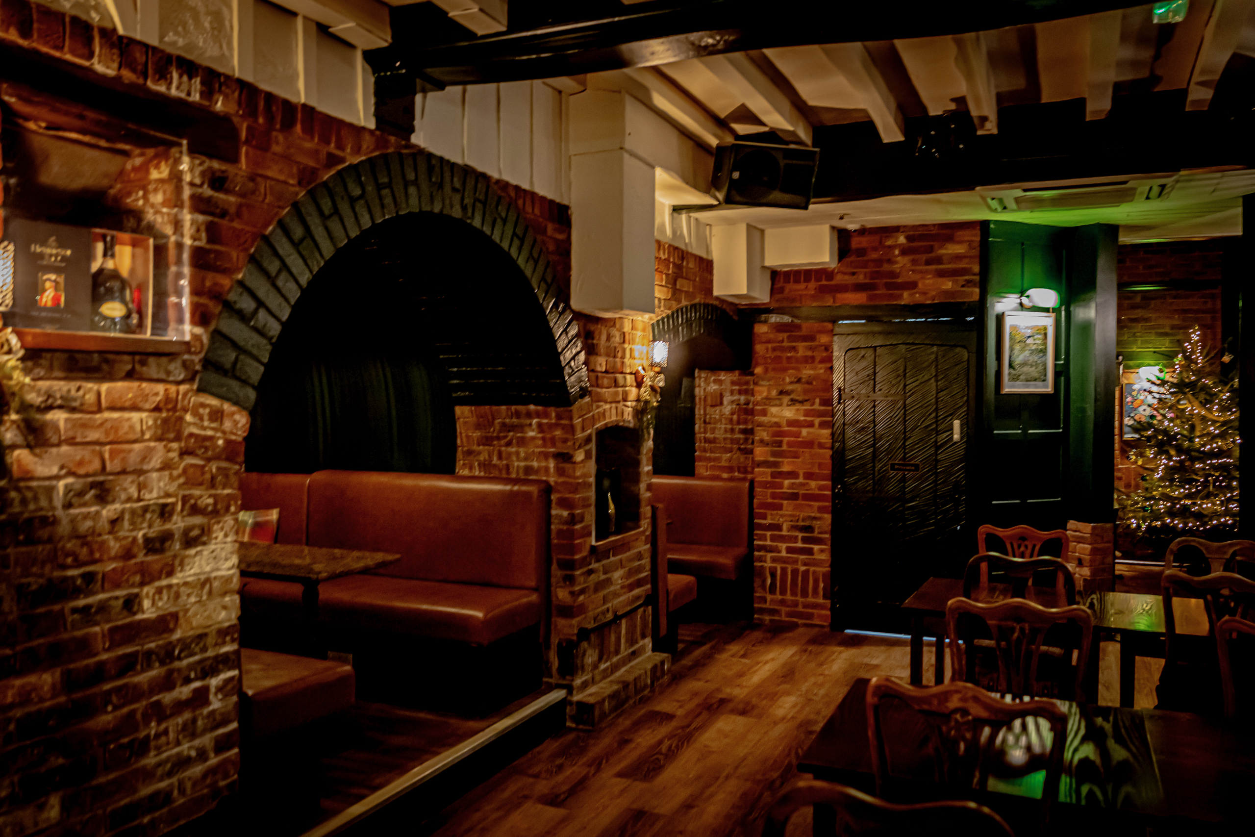 102320-0012_54969400366_o