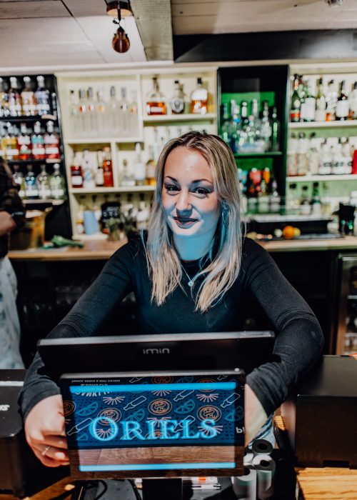oriels_exeter_bar_staff